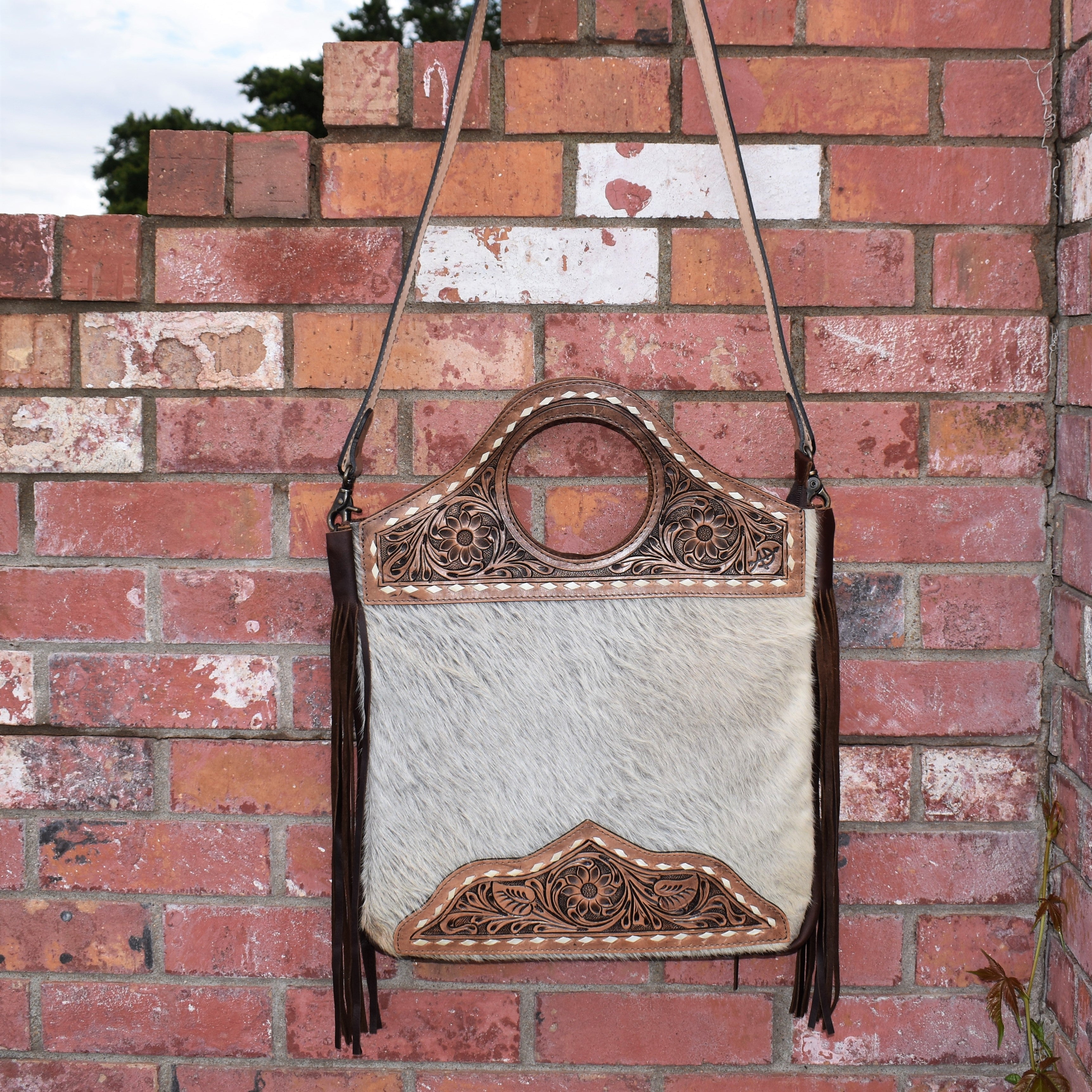 Bristol Brindle Lariat Bag