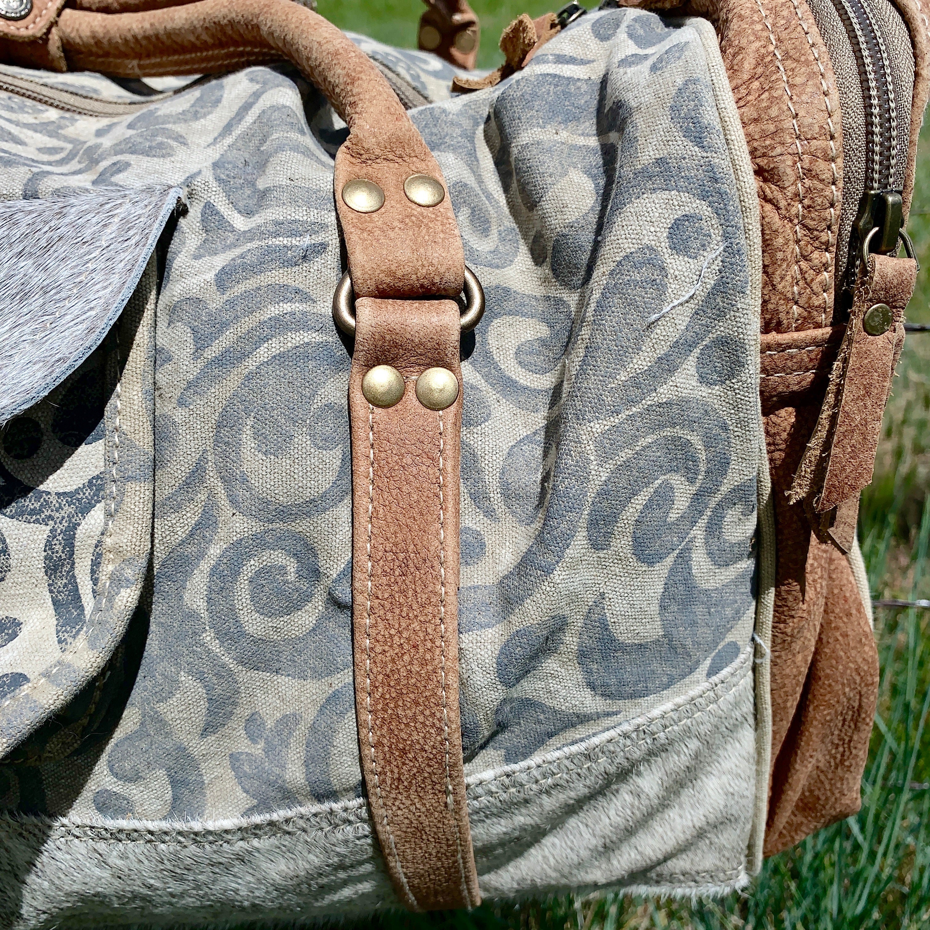 Styling Herd Travel Bag