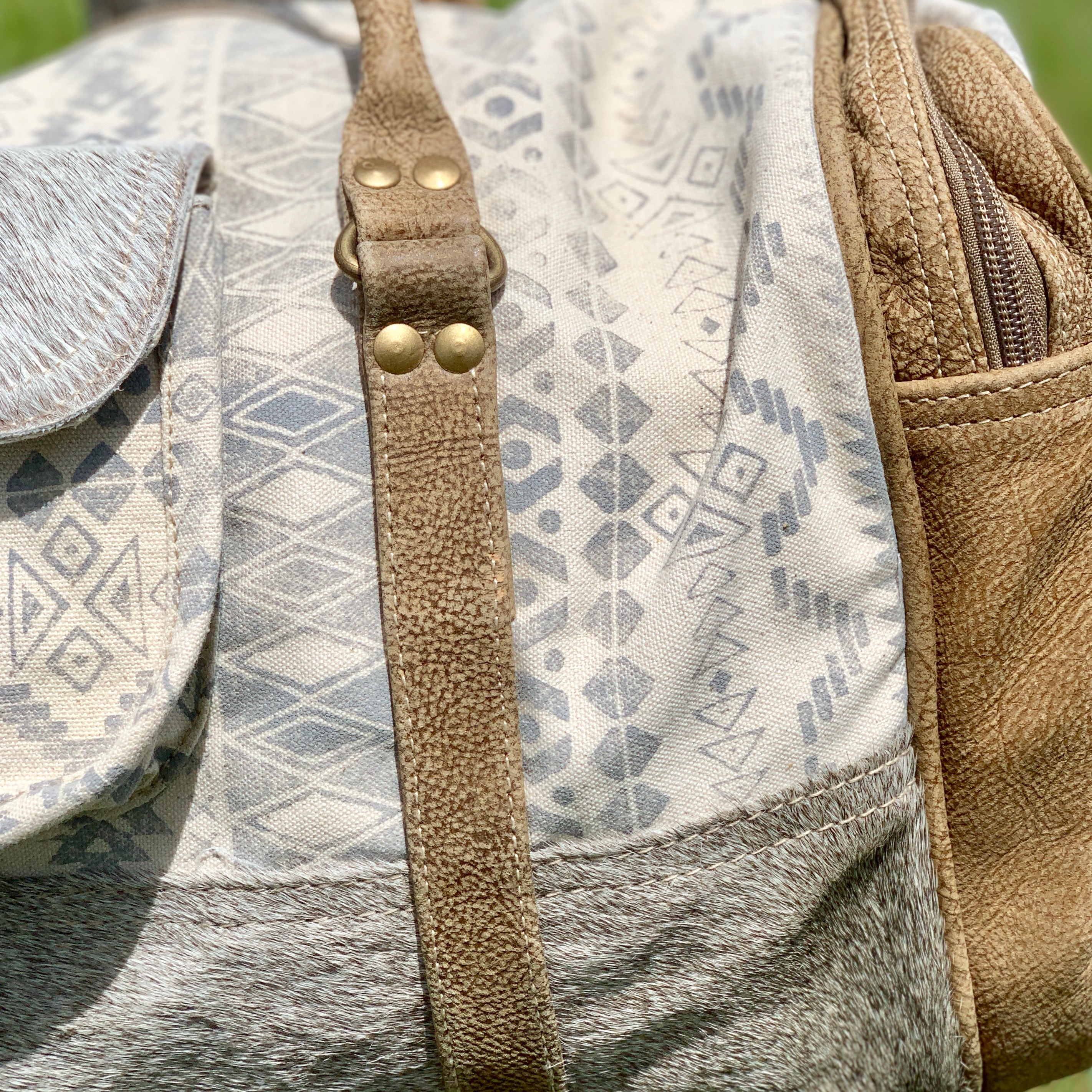 Statement Herd Travel Bag