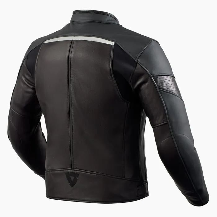 A ‘70s-inspired, futureproof, leather jacket for the stylish Urban rider.