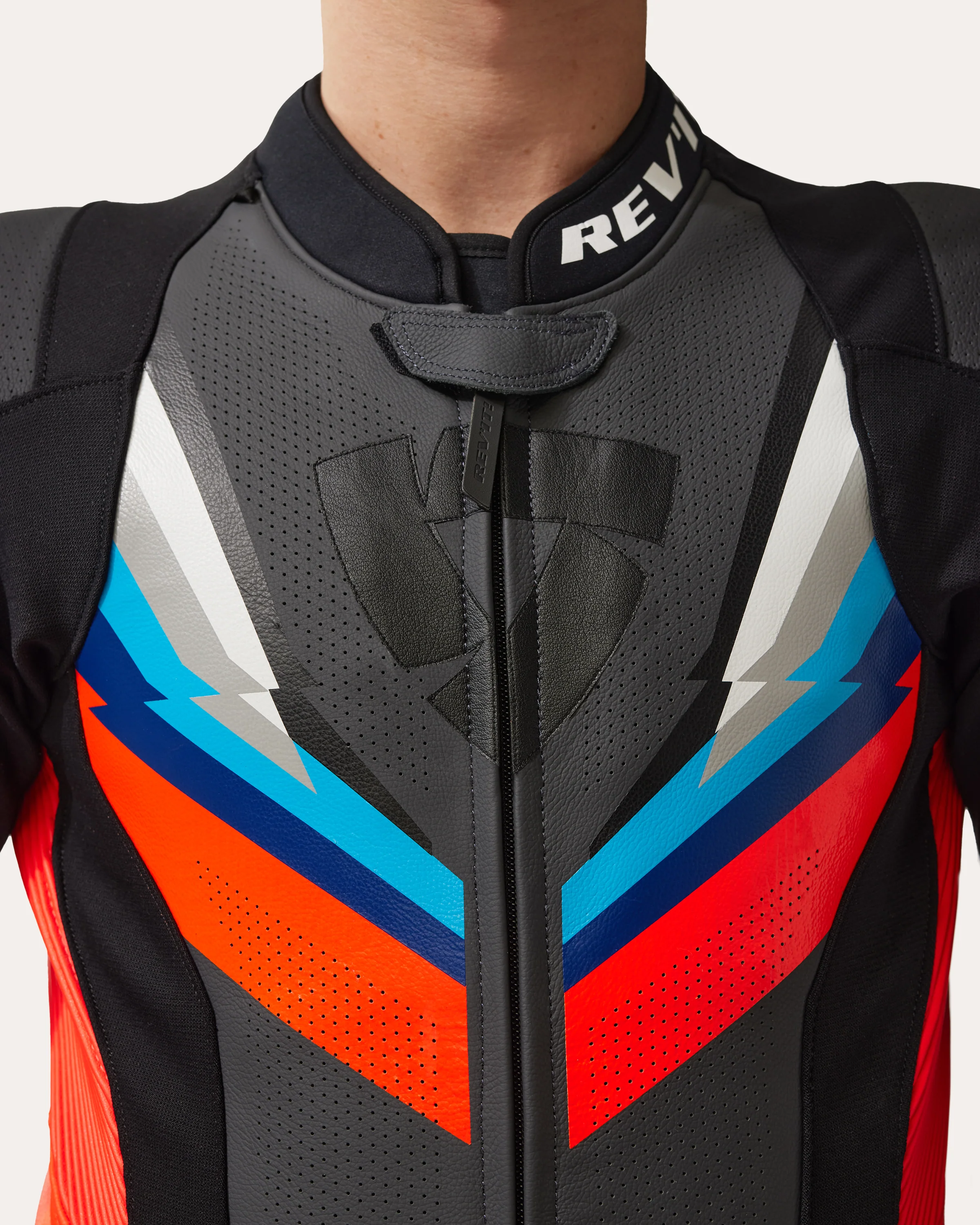 One Piece Quantum 3 | Neon Red-Black