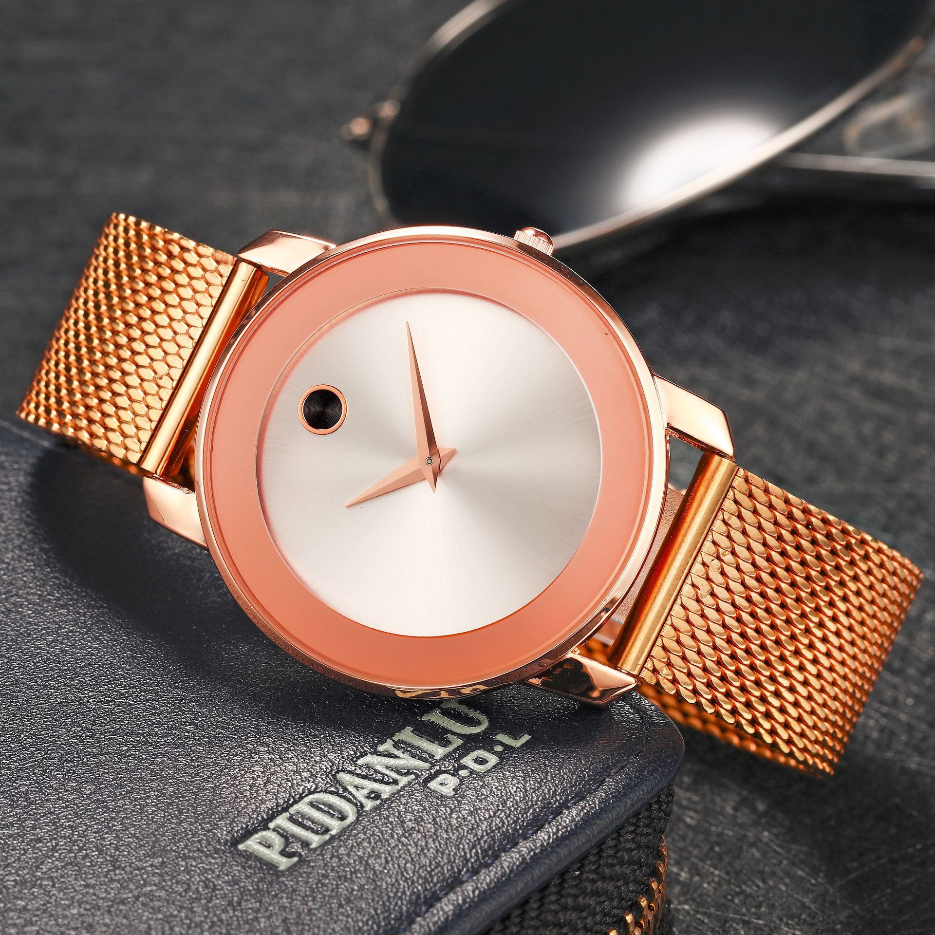 Women Quartz watch Bracelet Watch with Battery