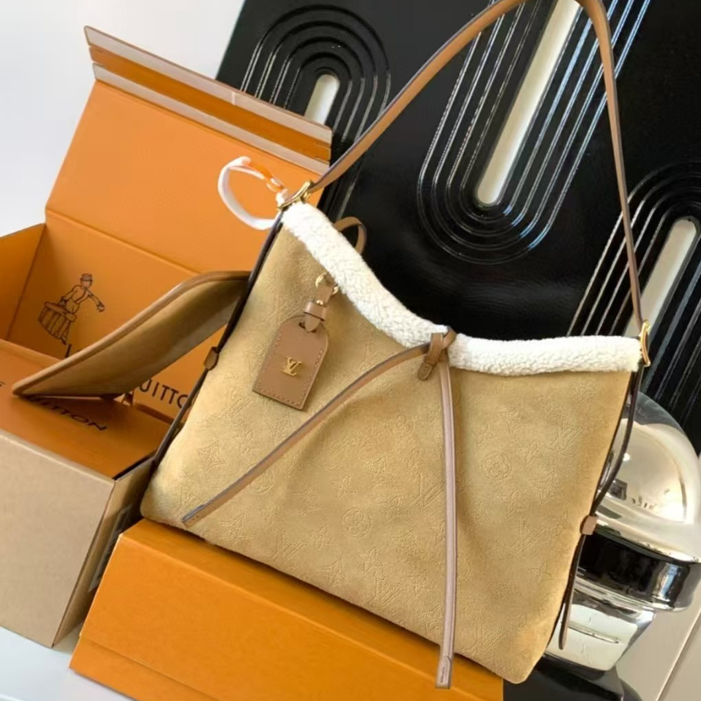 Louis Vuitton LV CarryAll PM - Ultra-Collectible