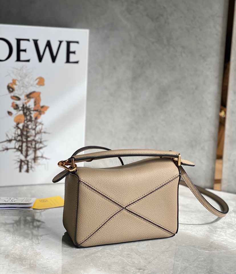 Loewe Mini Puzzle Light-brown(Replica) - Ultra-Collectible