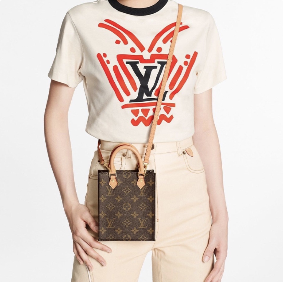 LV Petit Sac Plat - Ultra-Collectible