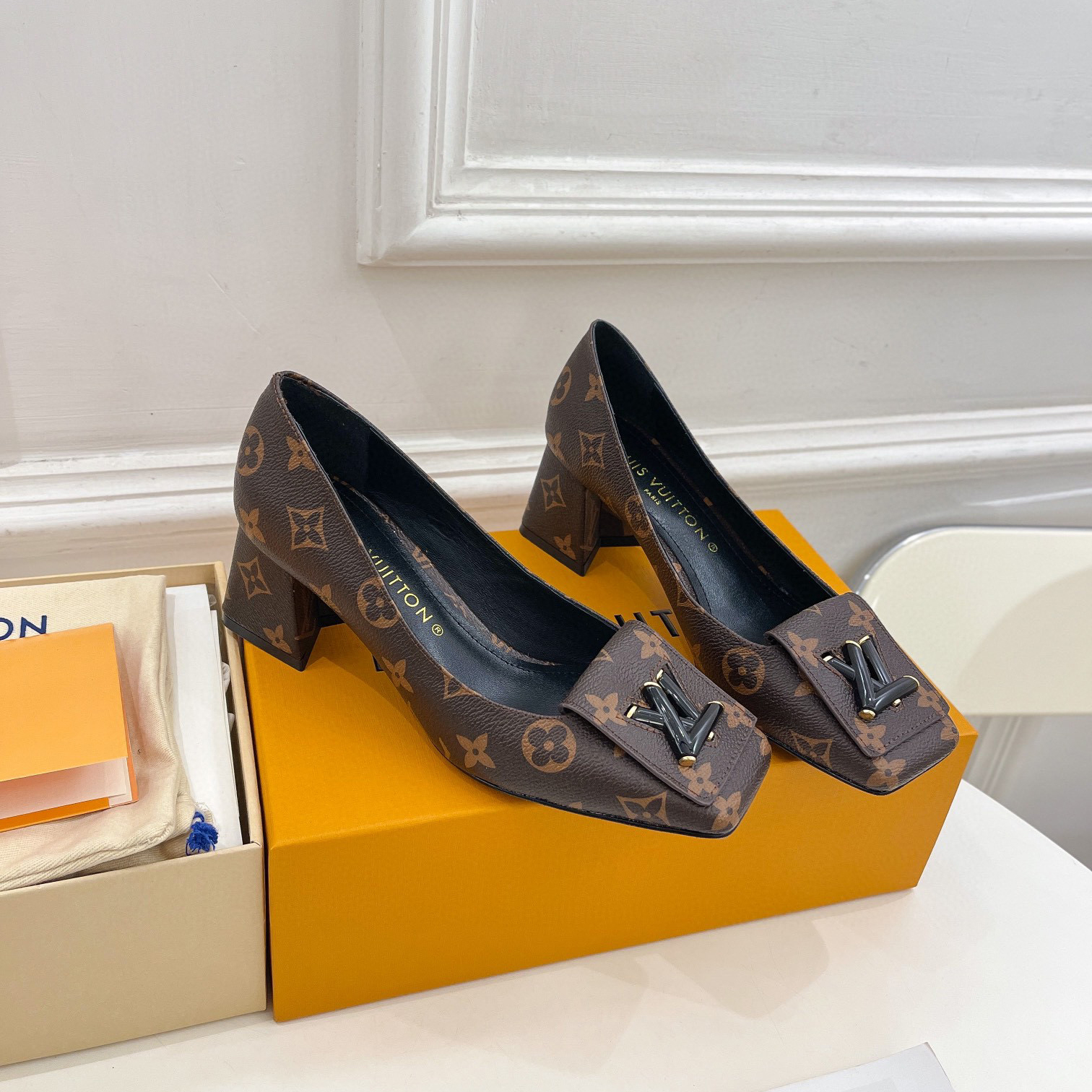 Louis Vuitton LV Trendy Casual Chunky Heels Slide Sandal (Replica) - Ultra-Collectible