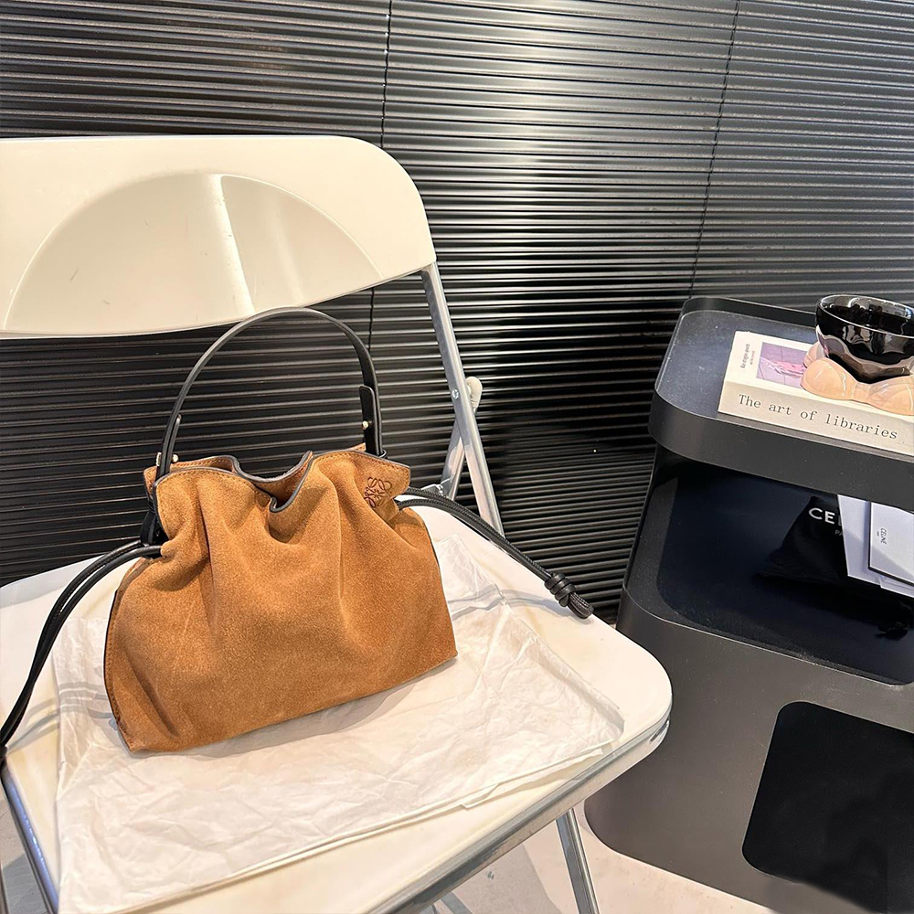 LOEWE Suede Anagram handbag (Replica) - Ultra-Collectible