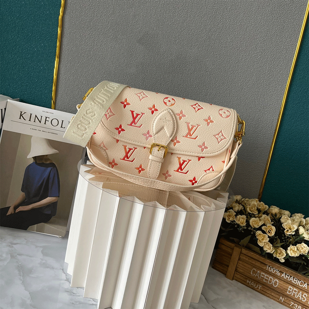 Louis Vuitton LV Diane bag（Replica） - Ultra-Collectible