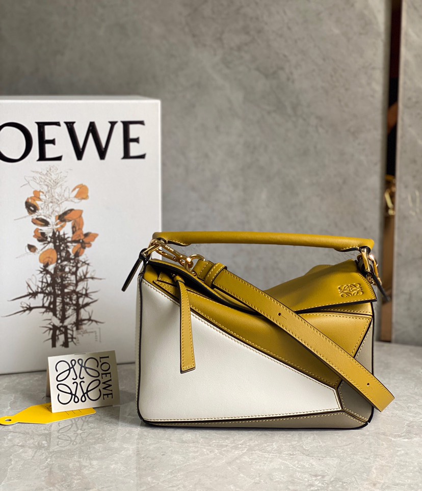 Loewe Small Puzzle Yellow(Replica) - Ultra-Collectible