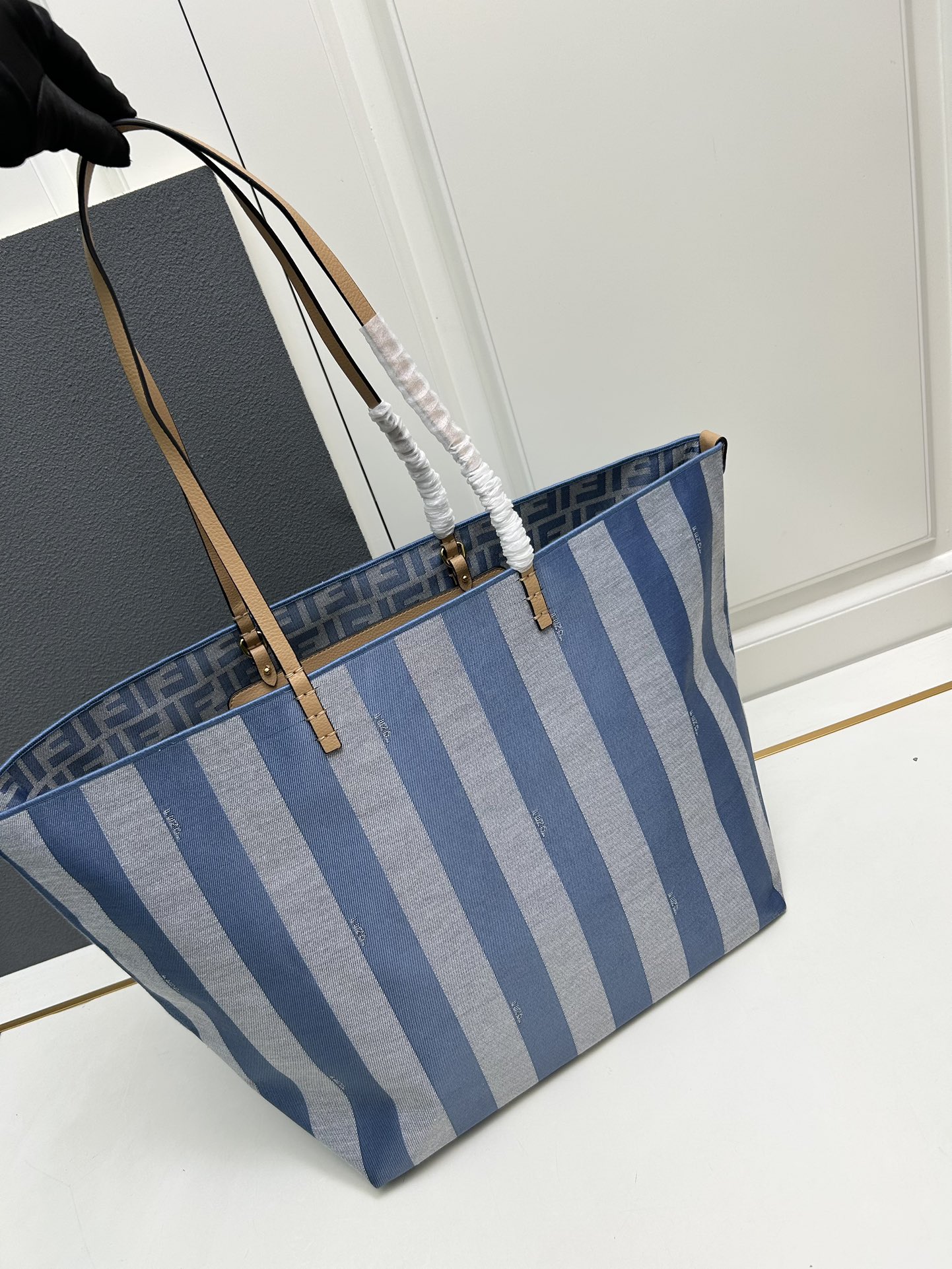 FendiReversible shopper in Pequin striped  Bag  (Replica) - Ultra-Collectible