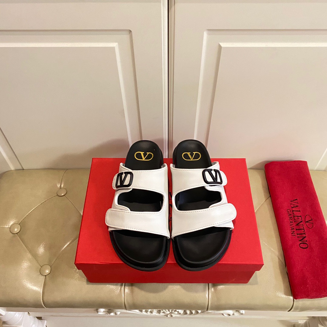 Valentino Leather Flat Fashion Flip-Flops Slide Sandal(Replica) - Ultra-Collectible