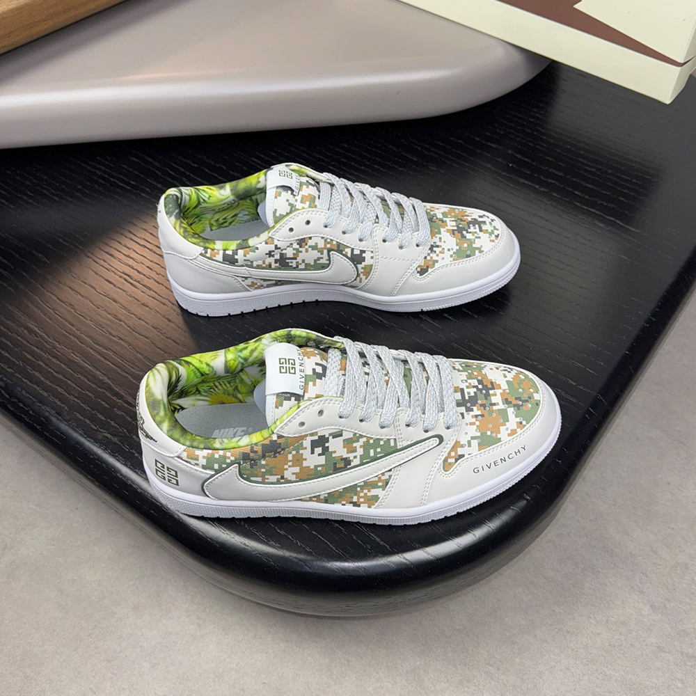 Travis Scott X Nike Air Jordan 1 Low X Givenchy Sneakers  (Replica) - Ultra-Collectible