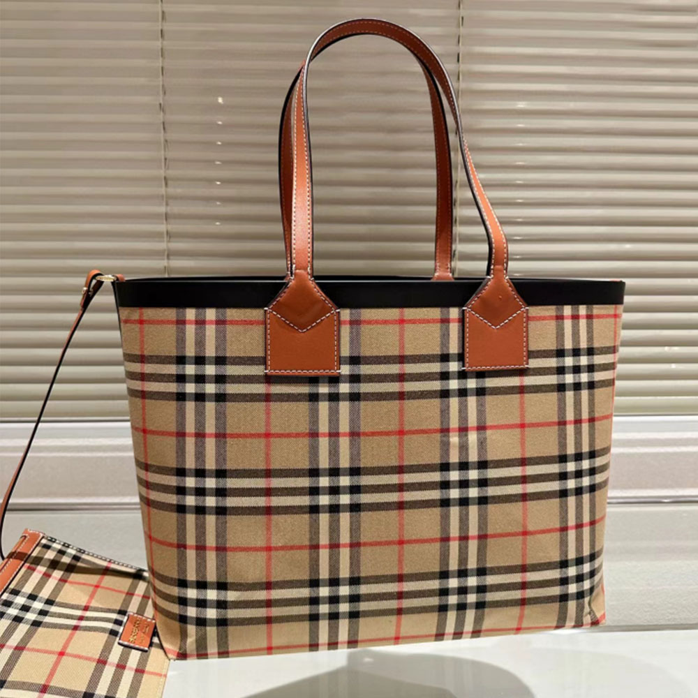 Burberry London Bag Medium(Replica) - Ultra-Collectible