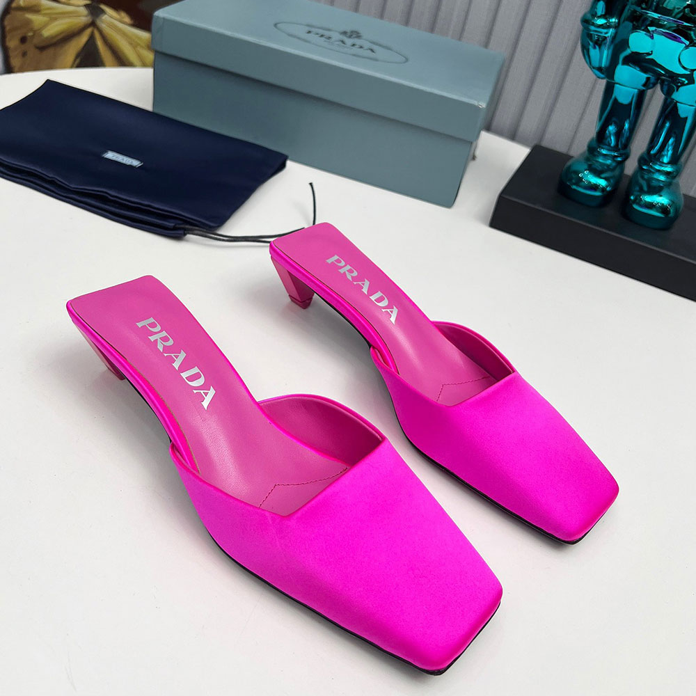 Prada Casual Flip Flops With Flat Heads Slide Sandal (Replica) - Ultra-Collectible