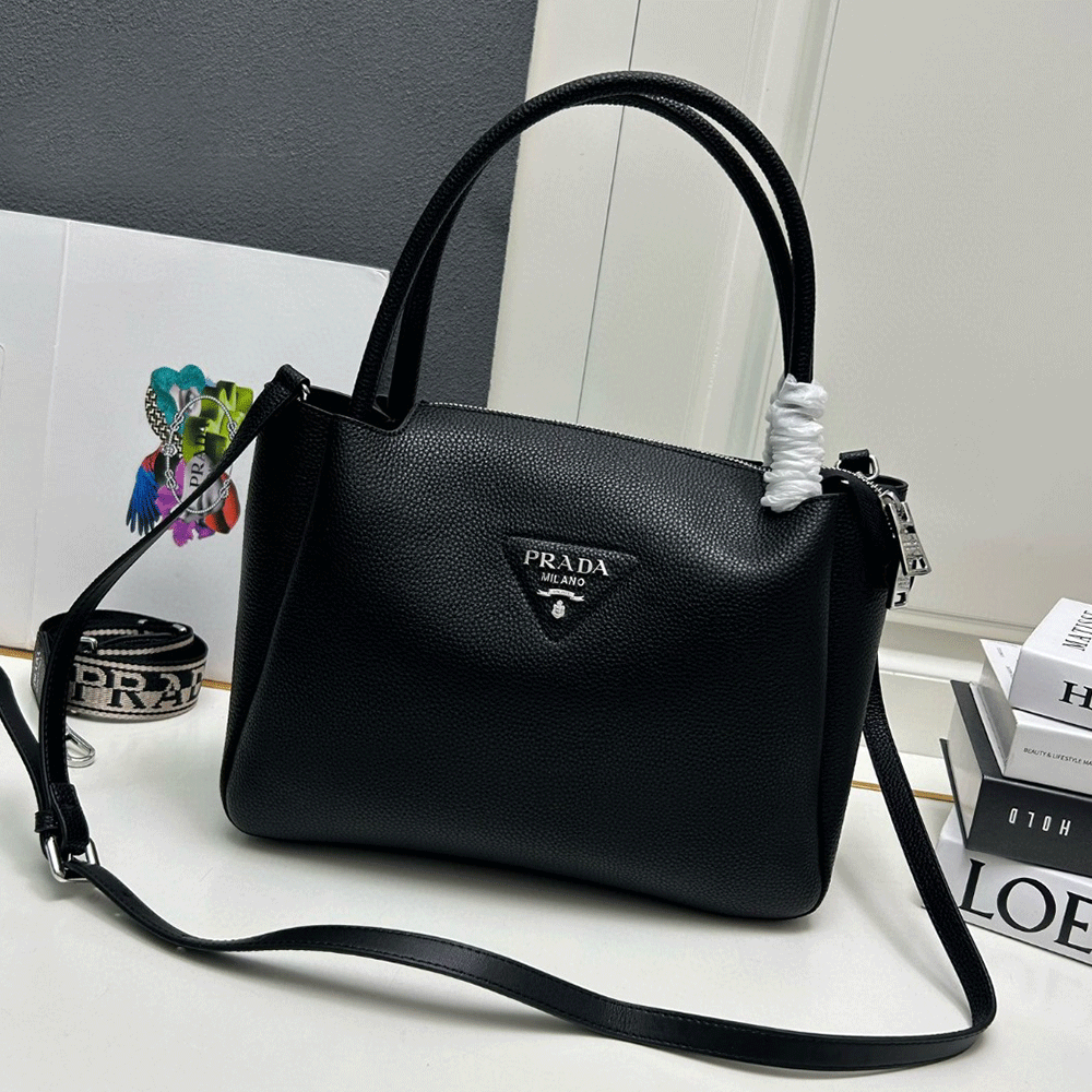 Prada Leather handbags  (Replica) - Ultra-Collectible