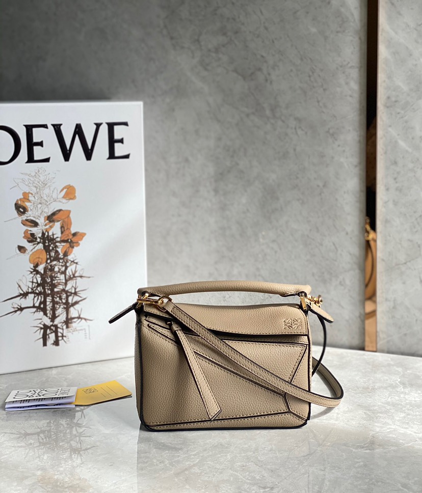 Loewe Mini Puzzle Light-brown(Replica) - Ultra-Collectible