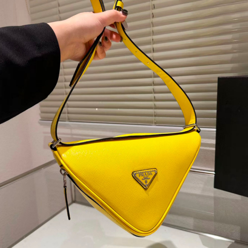 Prada Saffiano Triangle Waist Bag（Replica） - Ultra-Collectible
