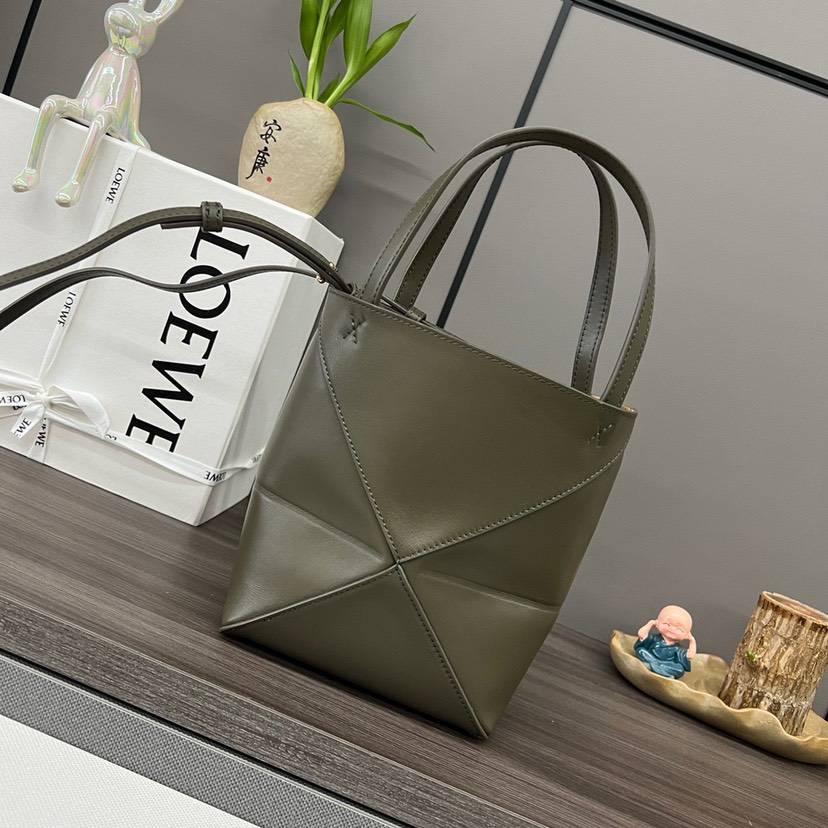 Loewe Mini Puzzle Fold Tote in shiny calfskin Green(Replica) - Ultra-Collectible
