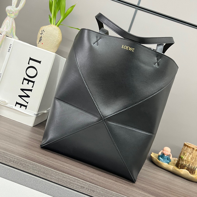 Loewe Puzzle Fold Tote in shiny calfskin Medium Black(Replica) - Ultra-Collectible
