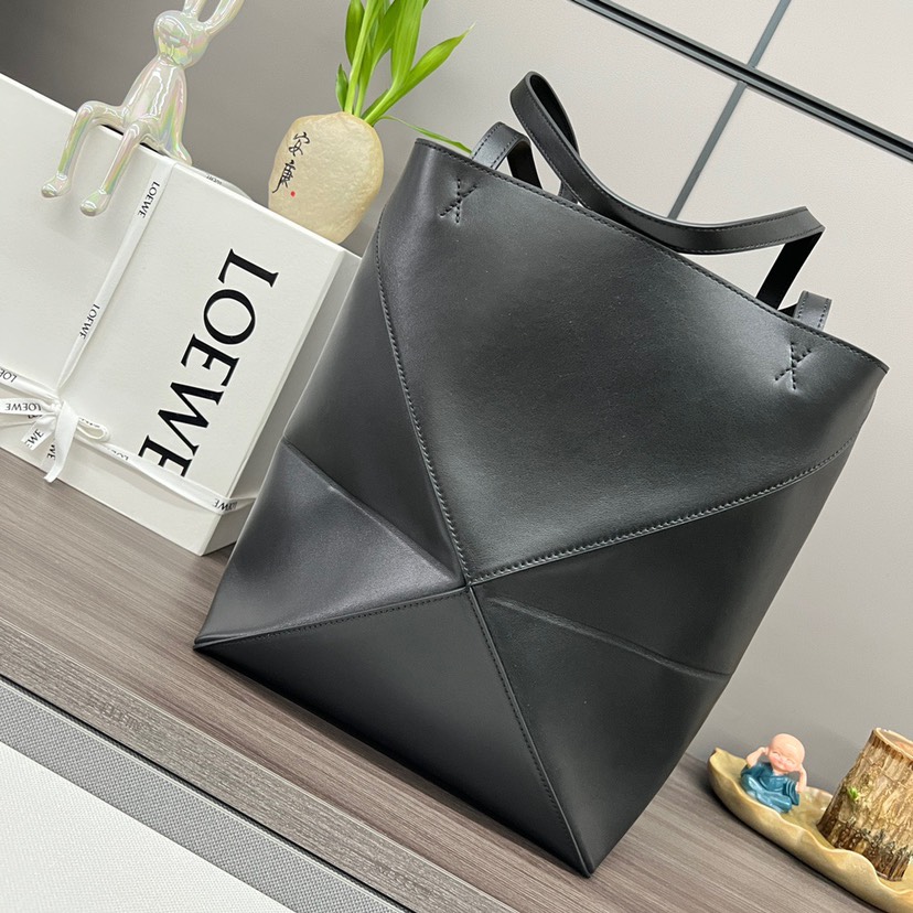 Loewe Puzzle Fold Tote in shiny calfskin Medium Black(Replica) - Ultra-Collectible
