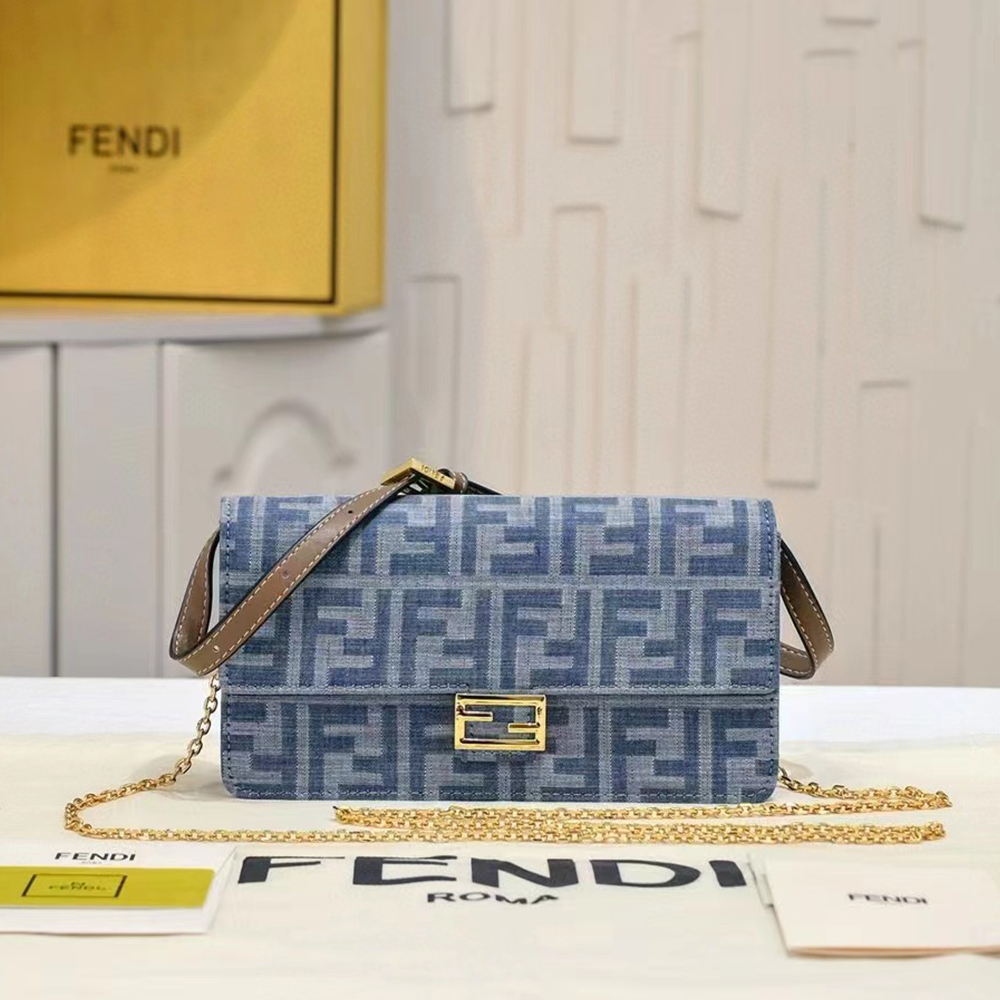 FENDI Baguette Wallet On Chain bag (Replica) - Ultra-Collectible