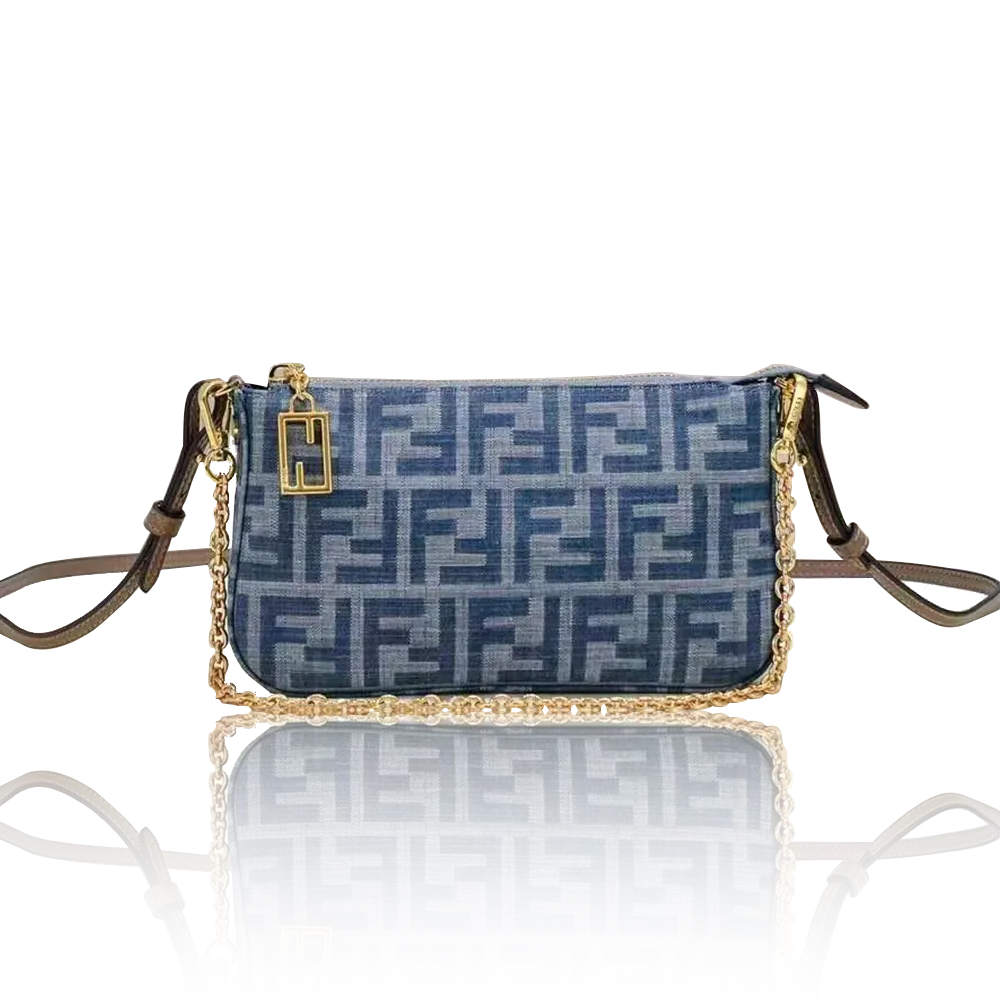Fendi Baguette Light blue FF chain denim clutch bag  (Replica) - Ultra-Collectible