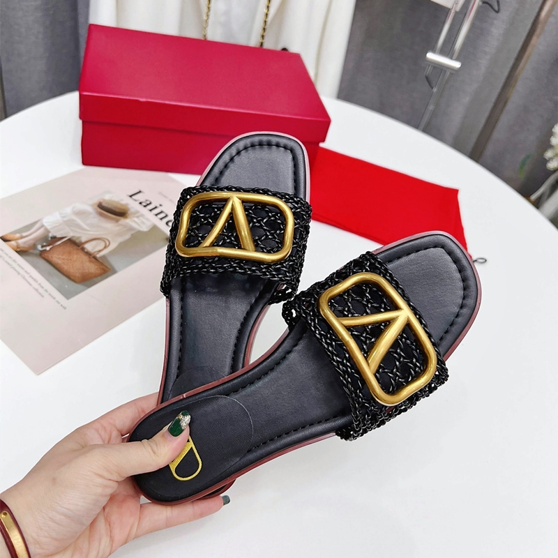 Valentino Comfortable Trend Flip-Flops Slide Sandal(Replica) - Ultra-Collectible