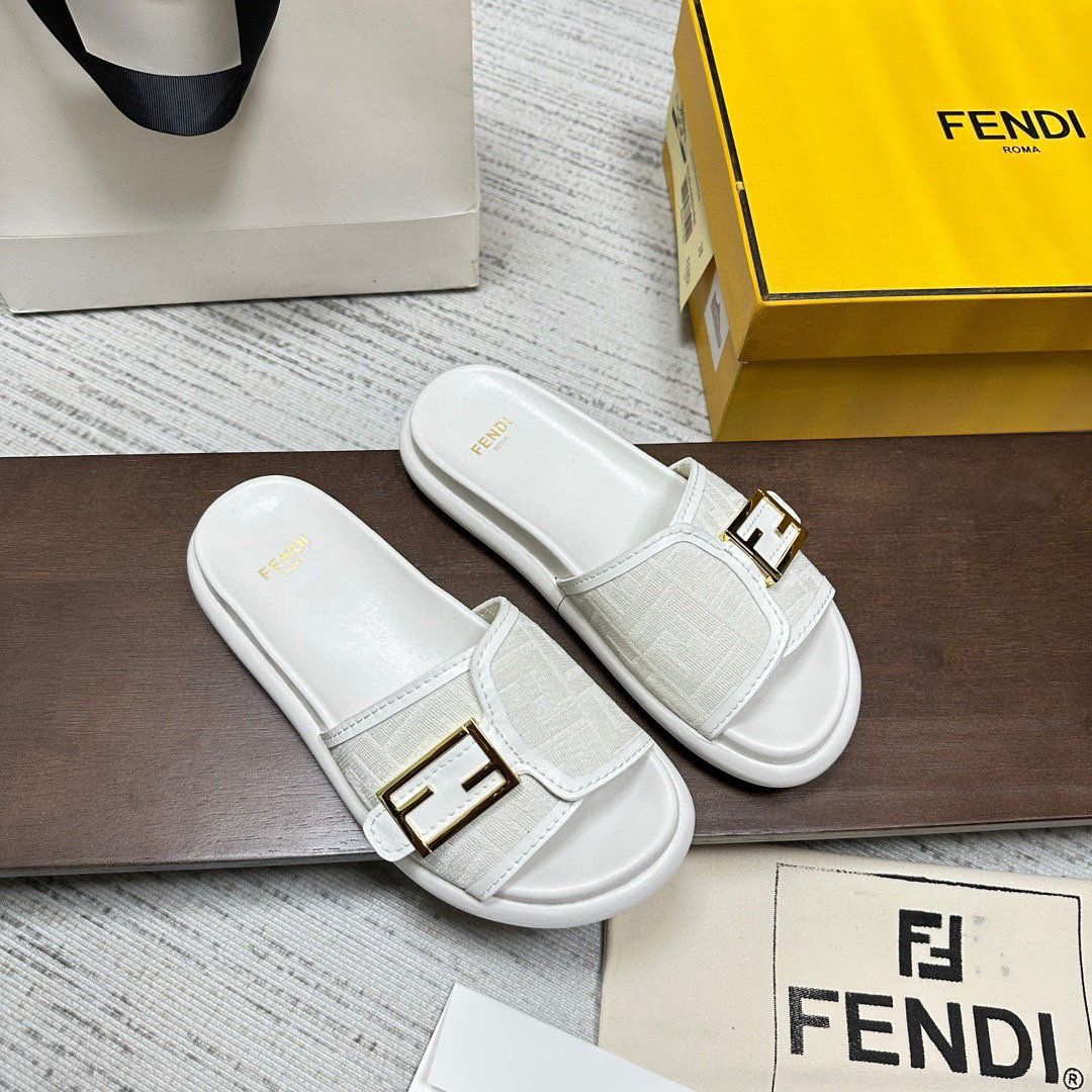 Fendi Leather Comfort Goes With Everything Shoes Sandal (Replica) - Ultra-Collectible