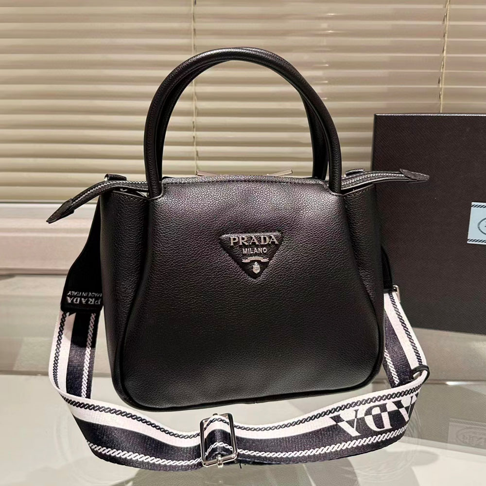 Prada Triangle Opening&Closing Handbag（Replica） - Ultra-Collectible