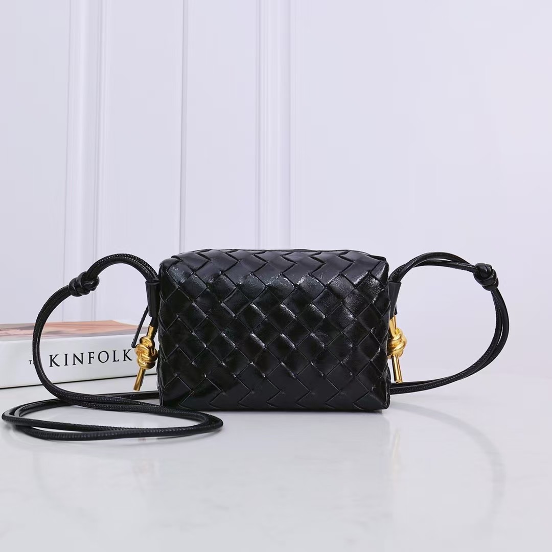 BV Bottega Veneta Mini Loop Metal Knots Bag（10A Mirror Version） - Ultra-Collectible