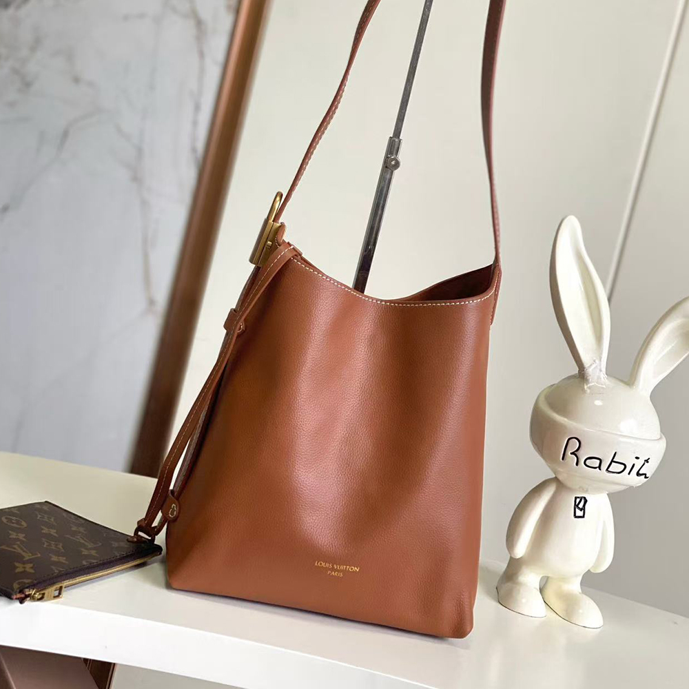 Louis Vuitton LV LOW KEY HOBO MEDIUM BAG (Replica) - Ultra-Collectible