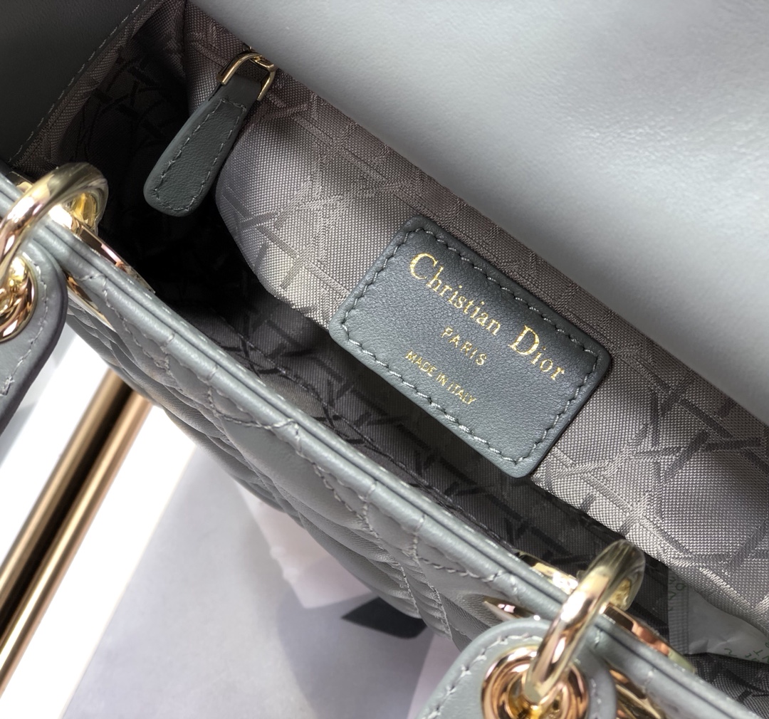 Perfect Replica Dior Medium Lady Dior Bag Cloud Blue Patent Cannage Calfskin M0565OWCB_M81B - Ultra-Collectible