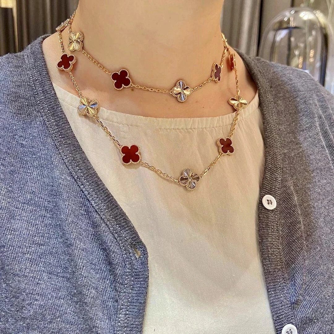 Van Cleef&Arpels VCA alhambra 20 red agate Diamond Necklace - Ultra-Collectible