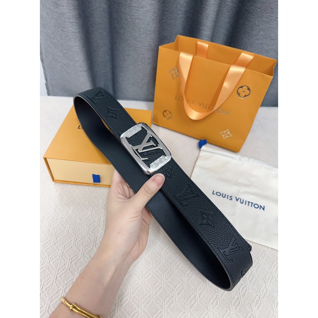 Lv Calfskin Pure Steel Logo Men's Belt 40MM - Ultra-Collectible