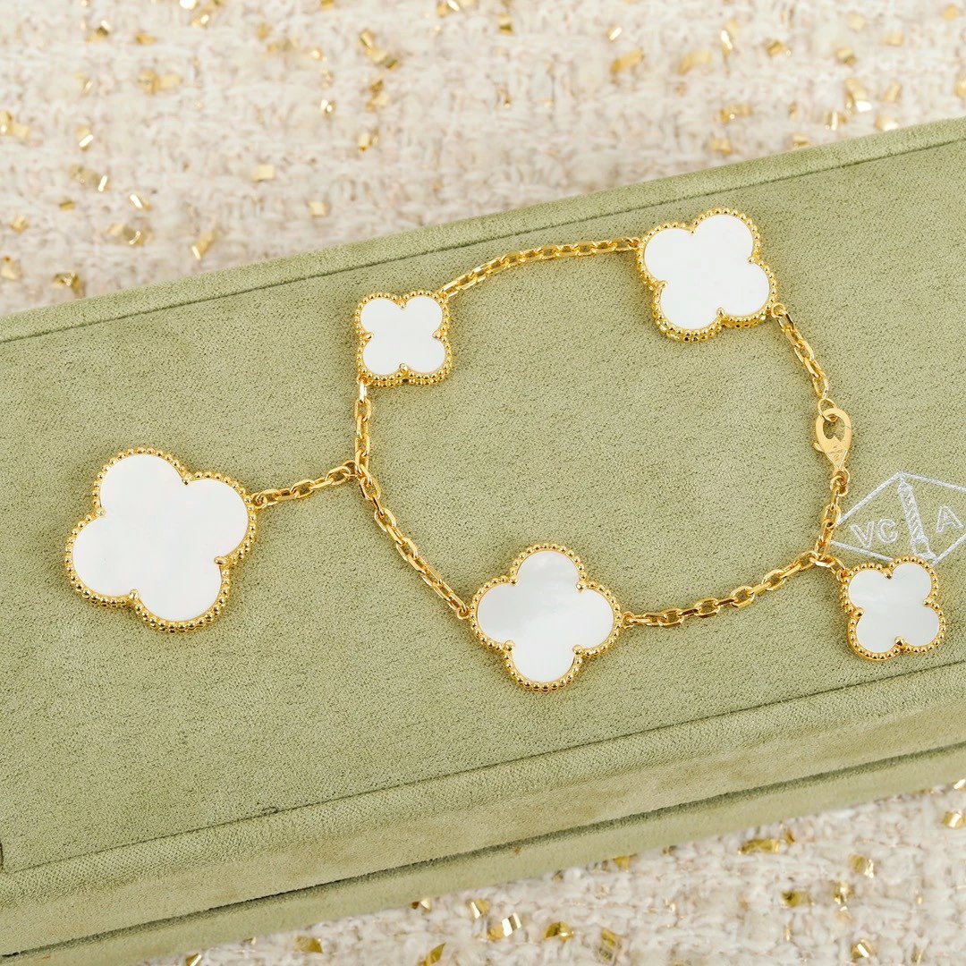 Van Cleef&Arpels VCA irregular alhambra Bracelet - Ultra-Collectible