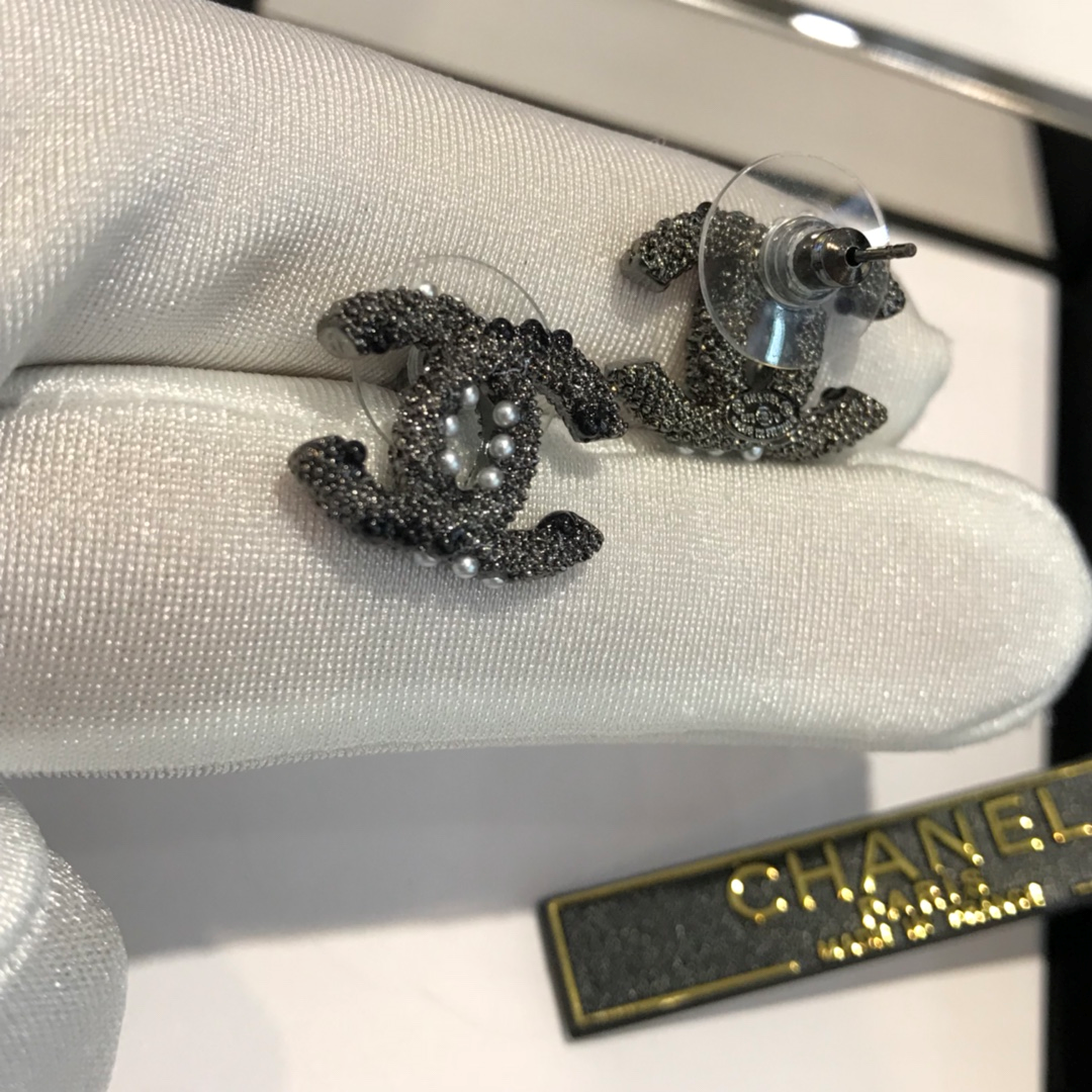 Chanel  Earrings - Ultra-Collectible