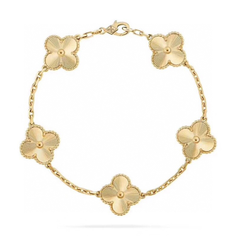 Van Cleef & Arpels Vca Five Flower Bracelet - Ultra-Collectible