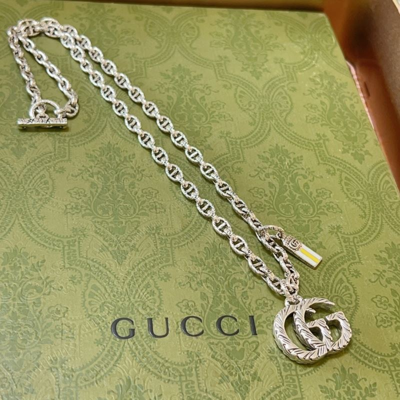 Gucci double G necklace - Ultra-Collectible