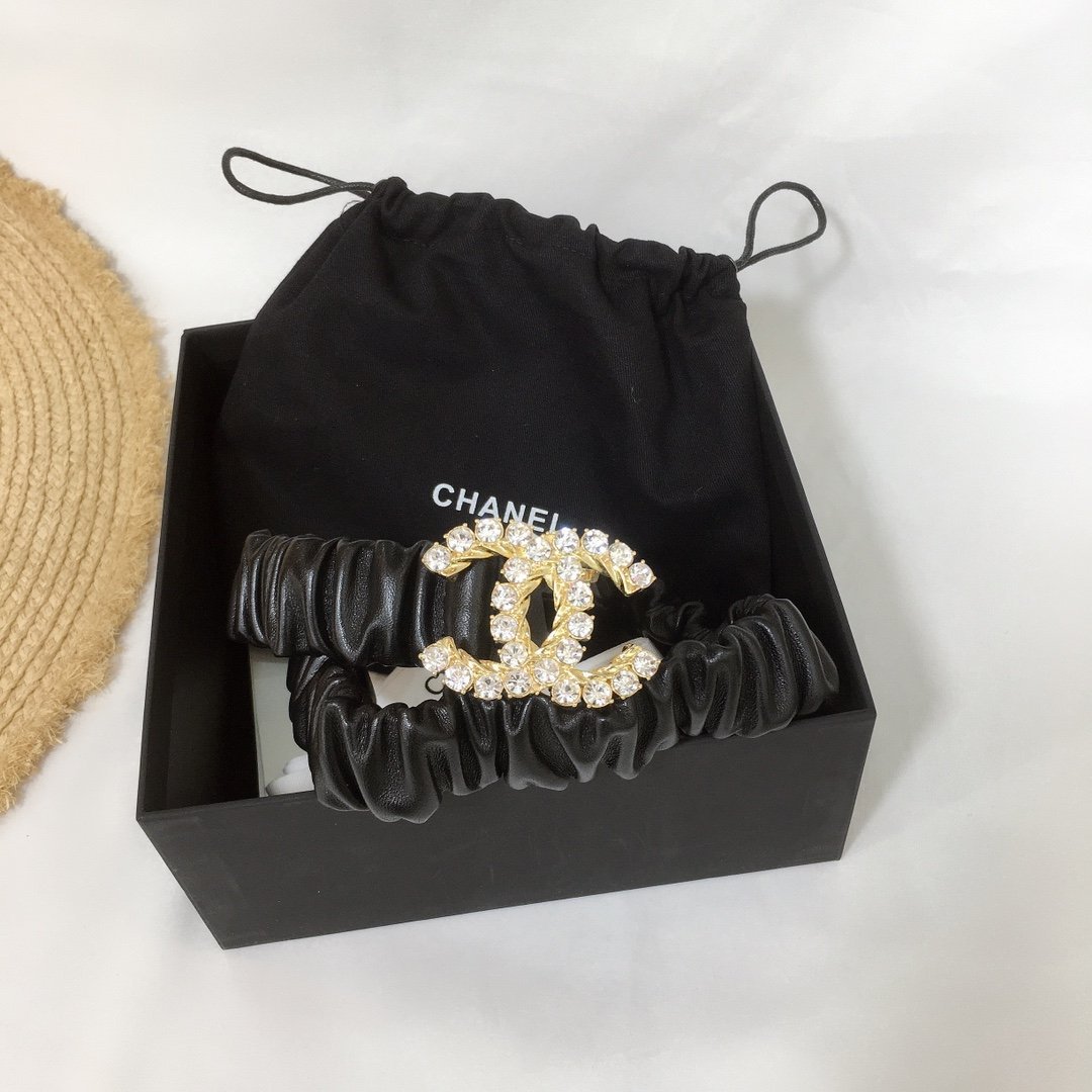 Chanel Belt With Double C Buckle Black With Gold-Toned Metal and Strass Hardware Women Belt 30MM - Ultra-Collectible