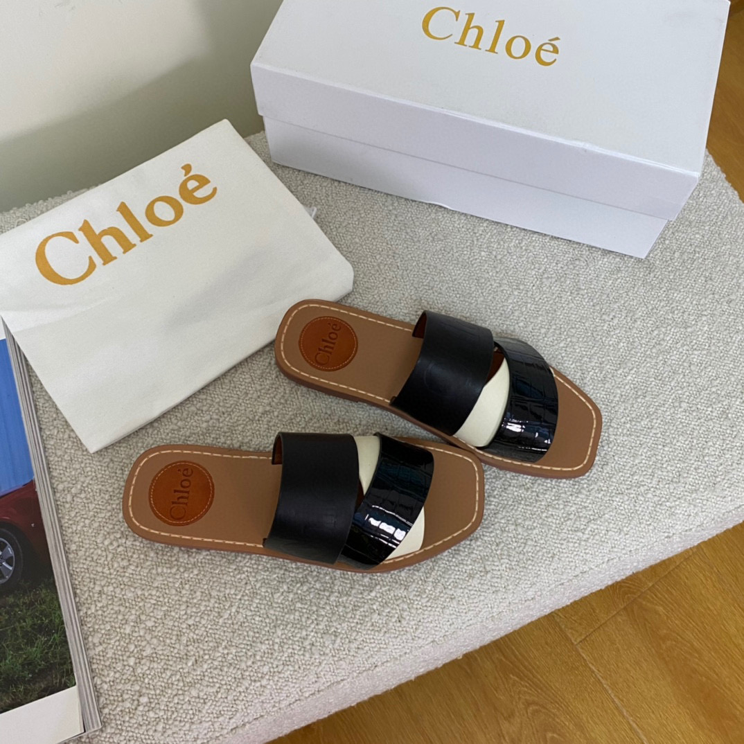 Chloe Woody Flat Mule 3.0 - Ultra-Collectible