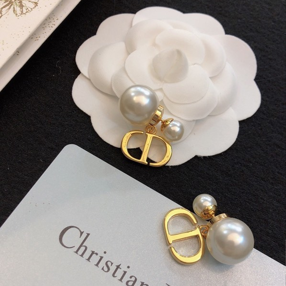 Christian Dior pearl earrings（Replica） - Ultra-Collectible
