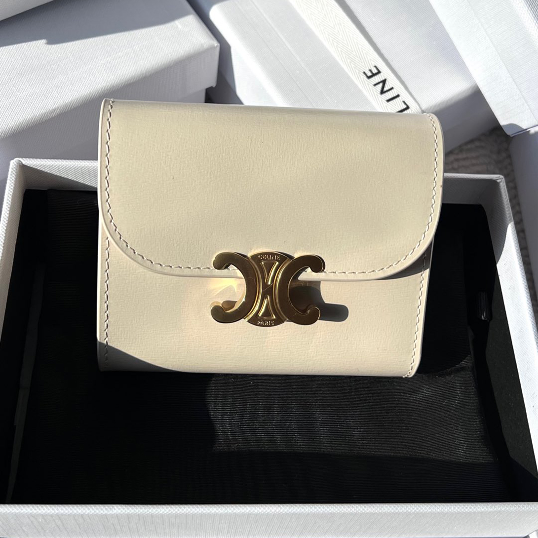 Celine Triomphe Wallet (Replica) - Ultra-Collectible
