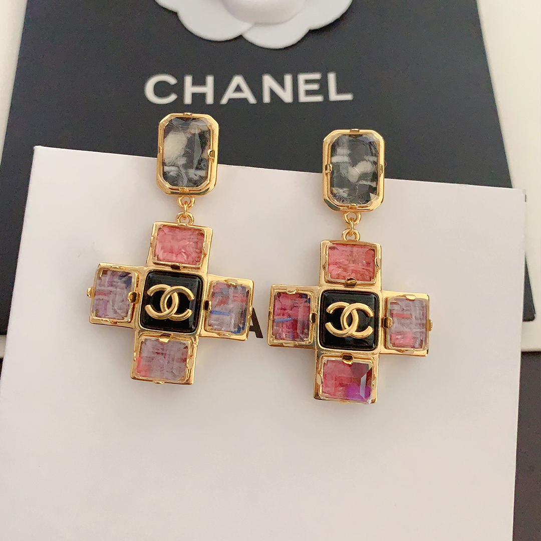 Chanel Pink square painted earrings - Ultra-Collectible