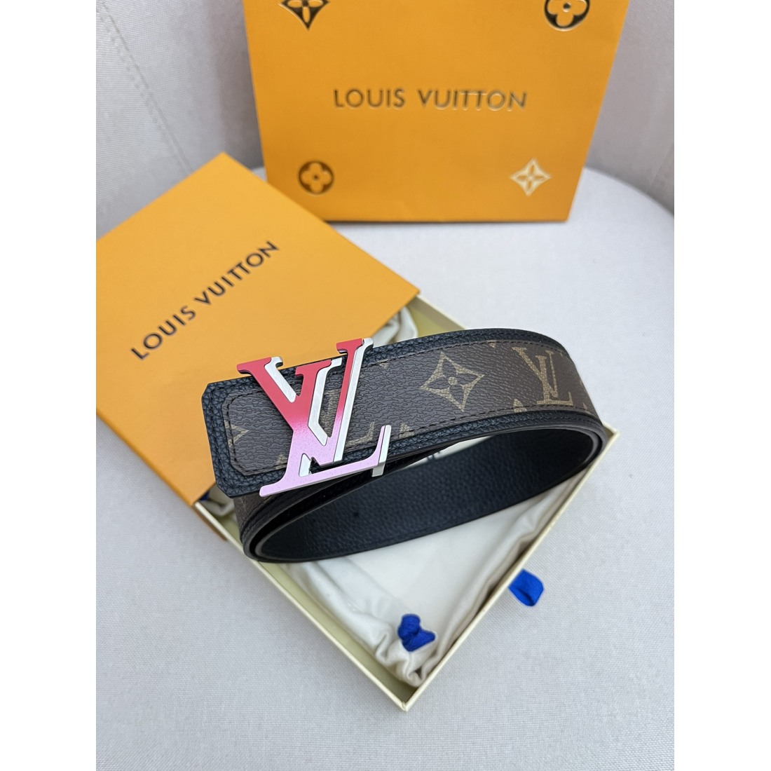 Lv Fade LOGO Calfskin Men's Belt - Ultra-Collectible