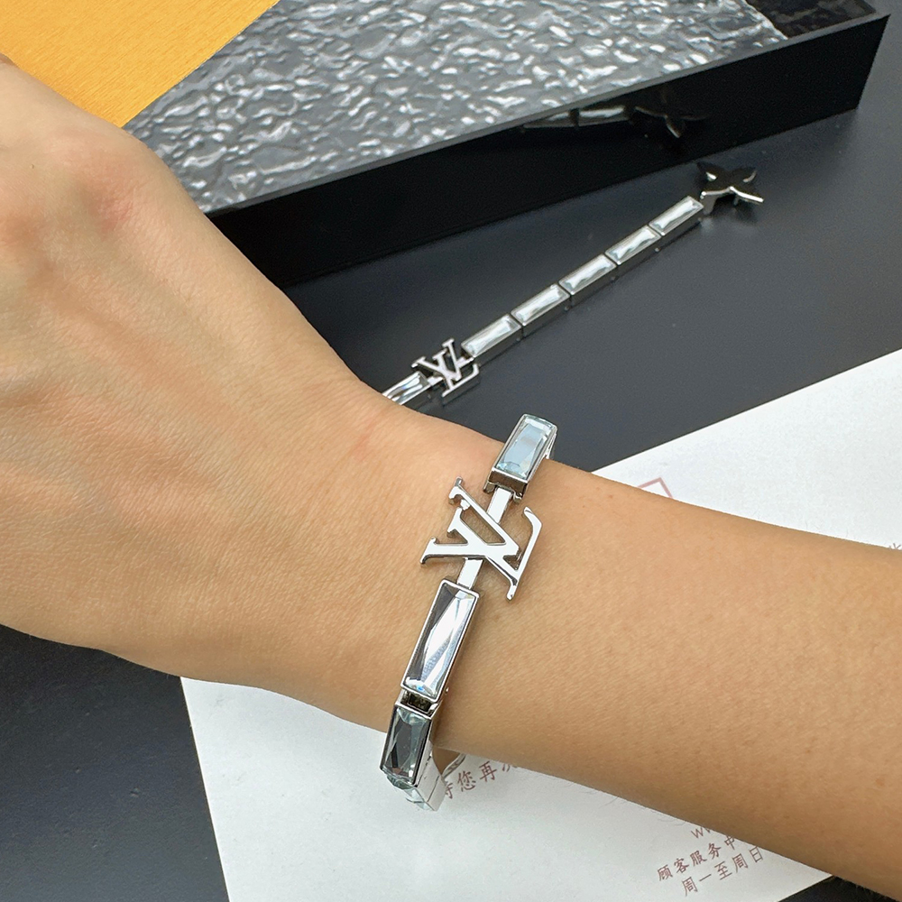 Louis Vuitton LV Bracelet  (Replica) - Ultra-Collectible