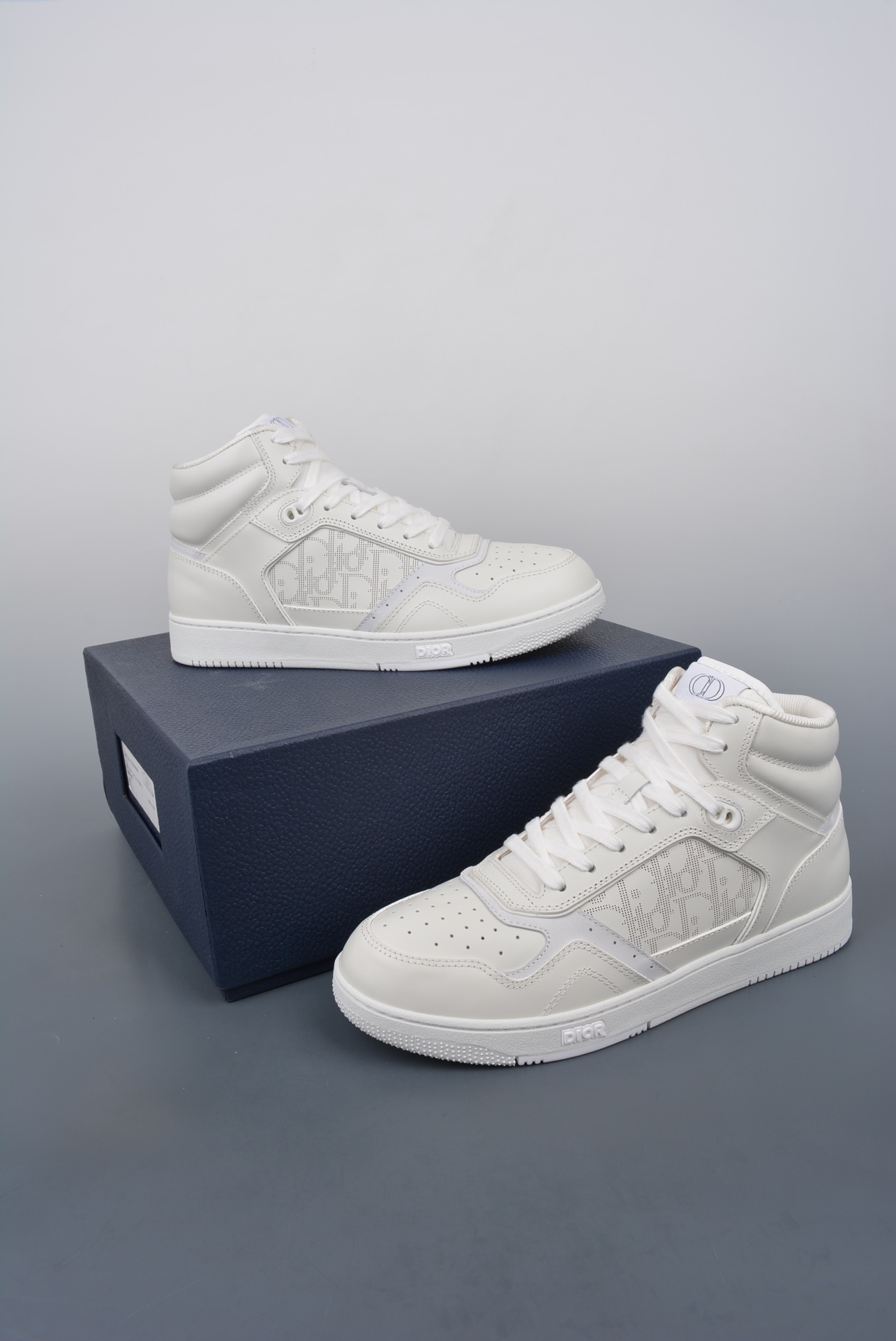 Dior B27 Sneakers High-Top White (AAA High Quality Version) - Ultra-Collectible