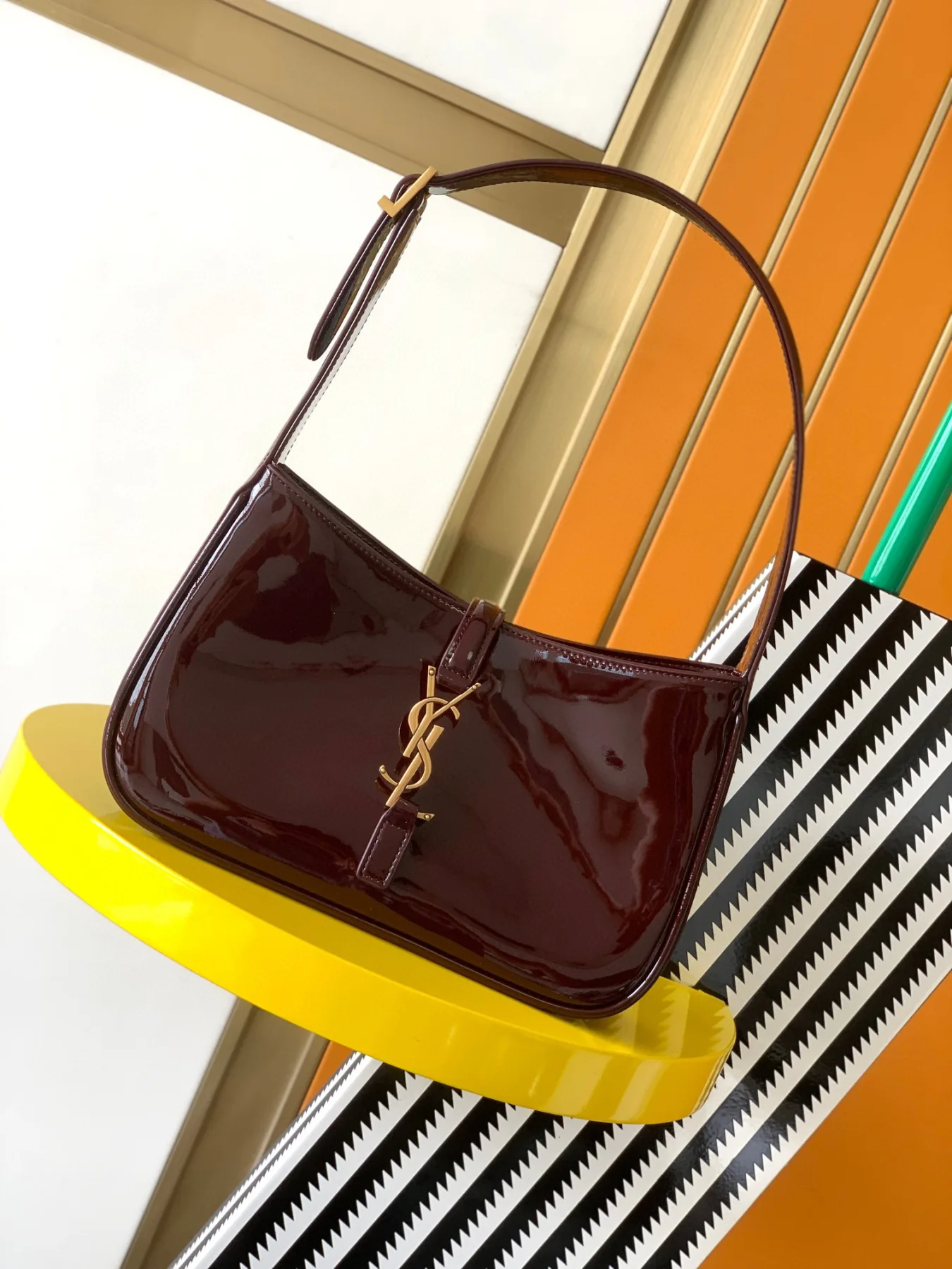 Saint Laurent YSL Patent Leather HoBo Bag（Replica） - Ultra-Collectible