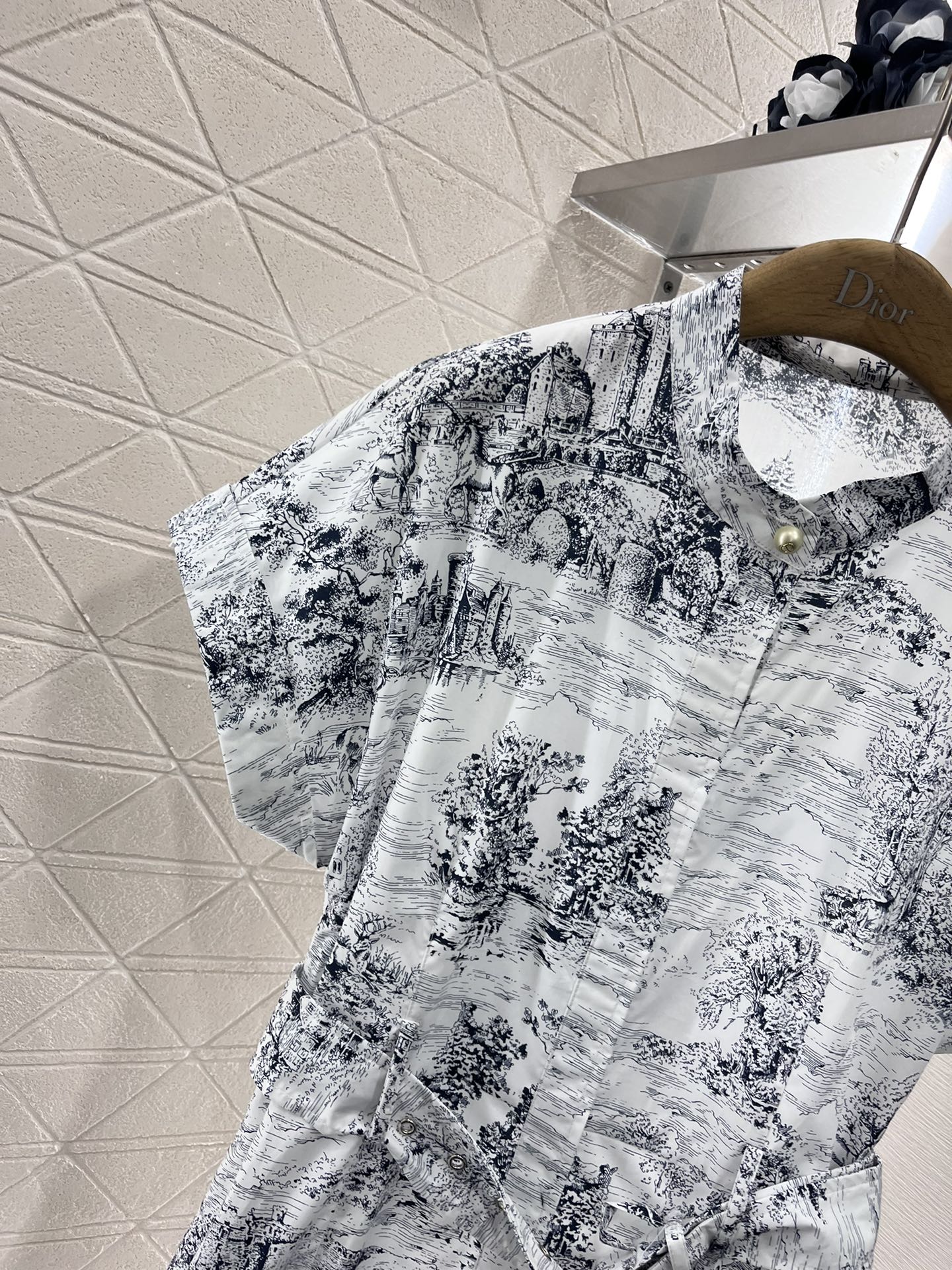 Printed shirt dress - Ultra-Collectible