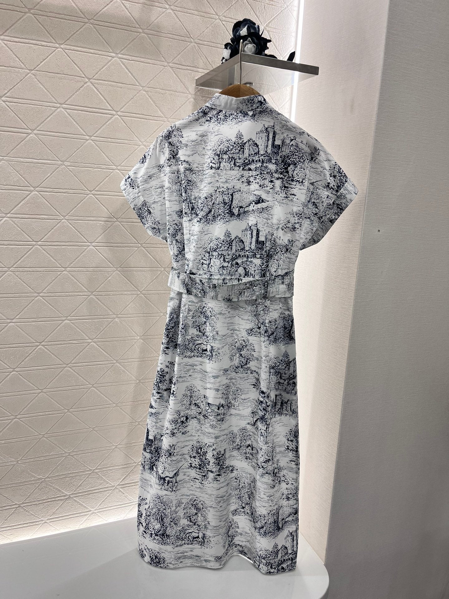 Printed shirt dress - Ultra-Collectible