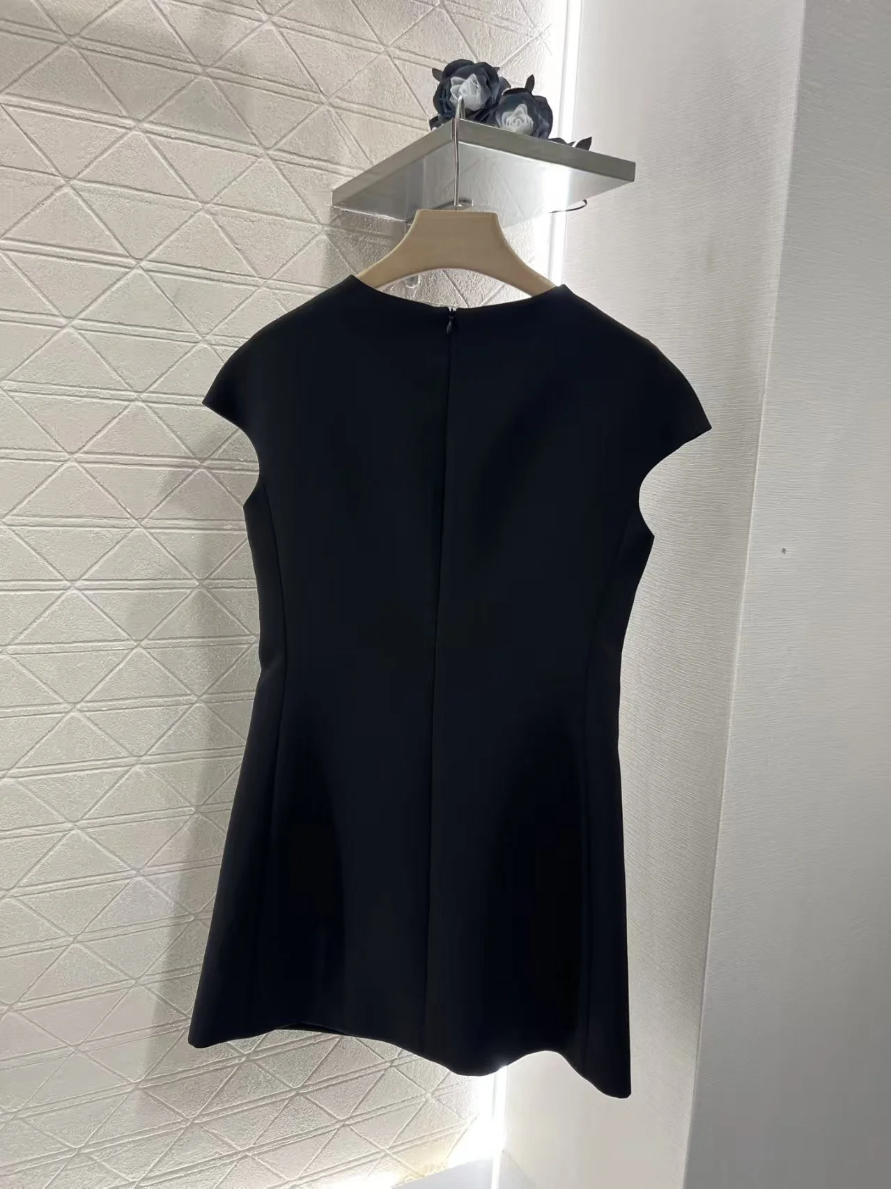 Bow short sleeve dress - Ultra-Collectible